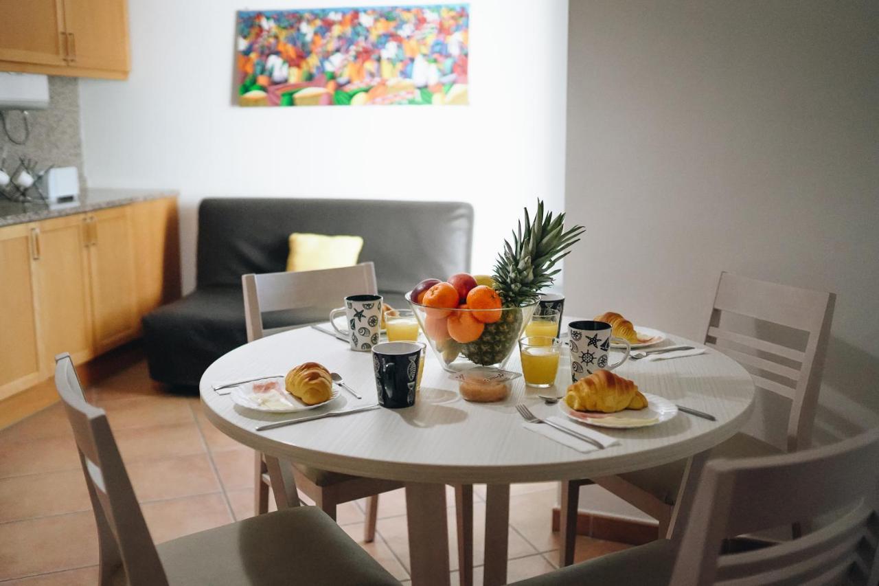 Wonderful Flats With Pool By Host Wise Apartment Albufeira Exterior photo