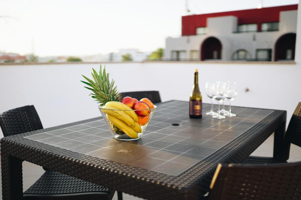 Wonderful Flats With Pool By Host Wise Apartment Albufeira Exterior photo